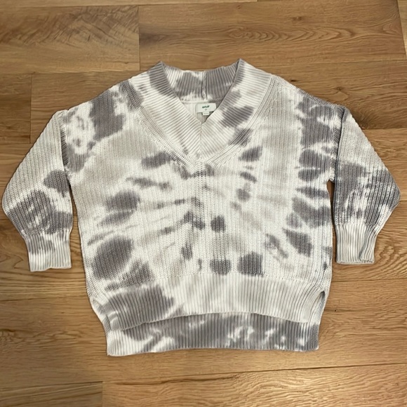 Aerie Sweater - Picture 1 of 3